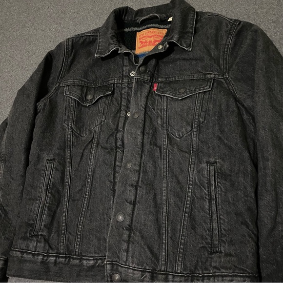 Levi's Men's Sherpa Fleece Lined TruckerJacket Black Charcoal Snap Buttons Sz S - Picture 2 of 9